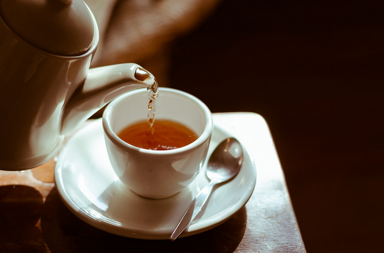 为什么到了夏天慢阻肺更厉害夏天慢阻肺必喝的 “清肺 3 宝茶”：3 种食材煮出 “清凉力”，暑气、痰火一起清，呼吸像开了“天然加湿器”！​​_https://www.jmylbn.com_新闻资讯_第4张