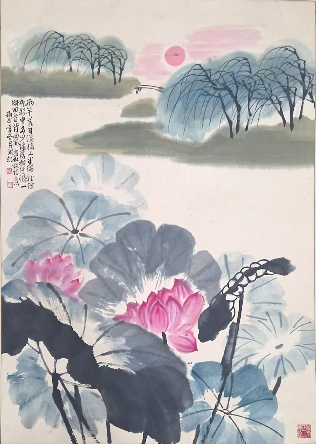 杰出校友谢凯先生家属向学校捐赠画作