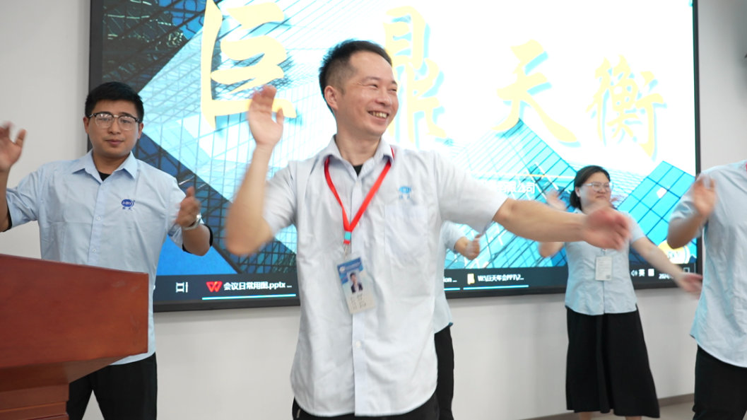 团队友谊赛：凝心聚力，共创佳绩