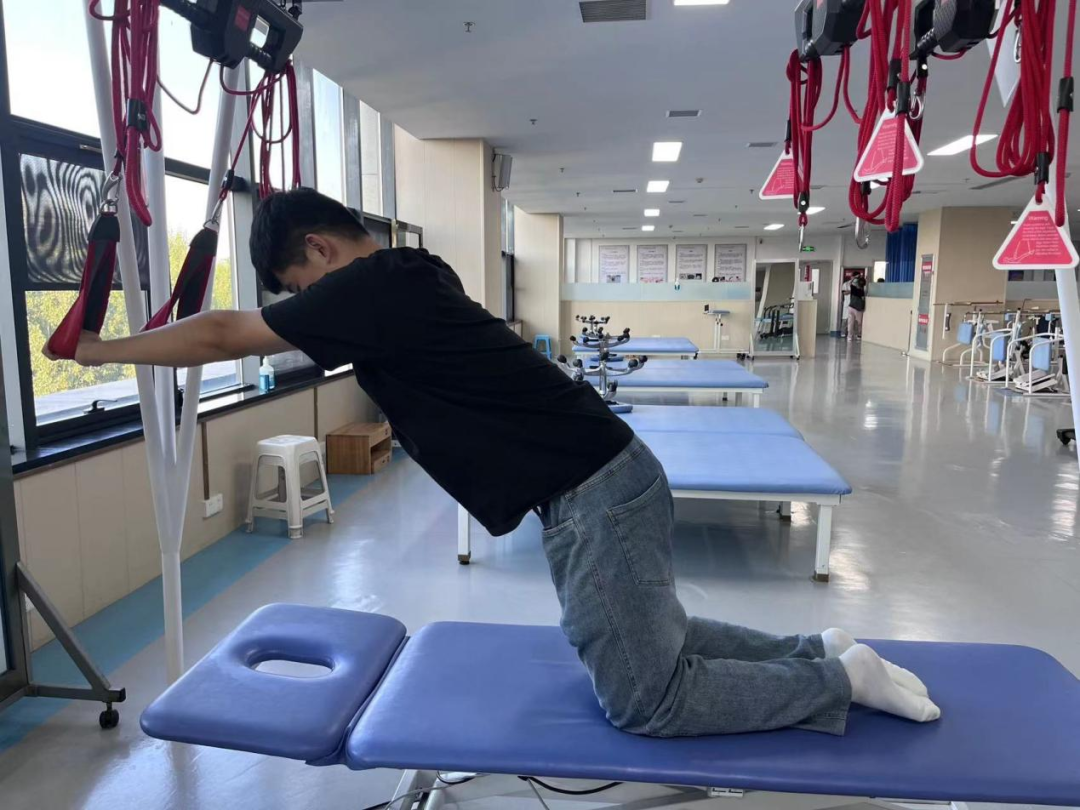 悬吊训练系统 怎么装快来看看悬吊训练下的俯卧位肩关节前伸吧_https://www.jmylbn.com_新闻资讯_第8张