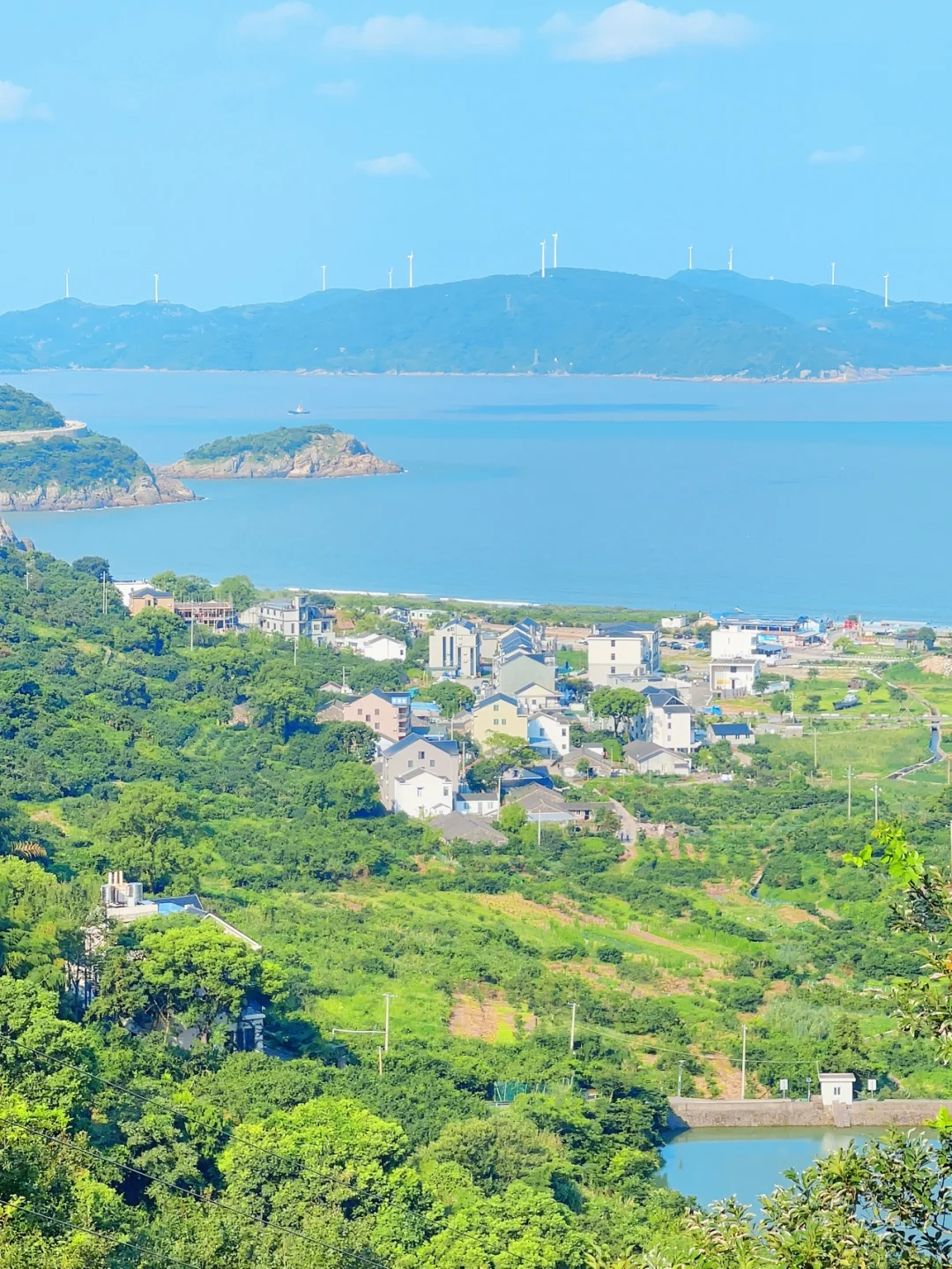在象山,还藏着"宁波第一大岛"的南田岛,它留存着原始和宁静,习习吹拂