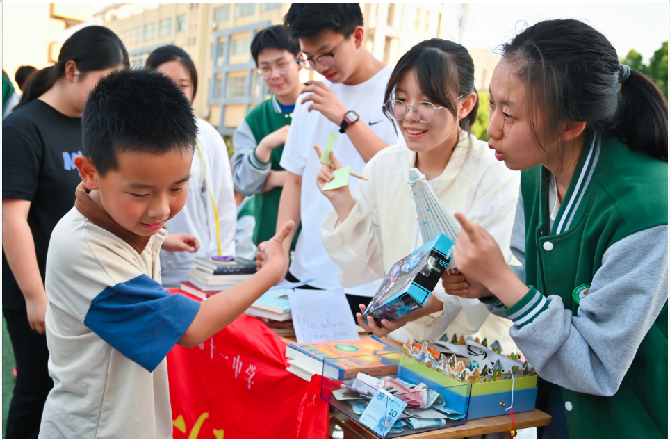 相约书香市集,阅见春日美好——合肥六中教育集团瑶海分校开展"六明"