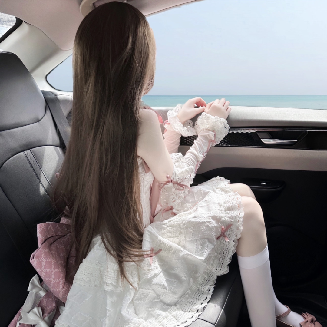 车内少萝不露脸女生头像