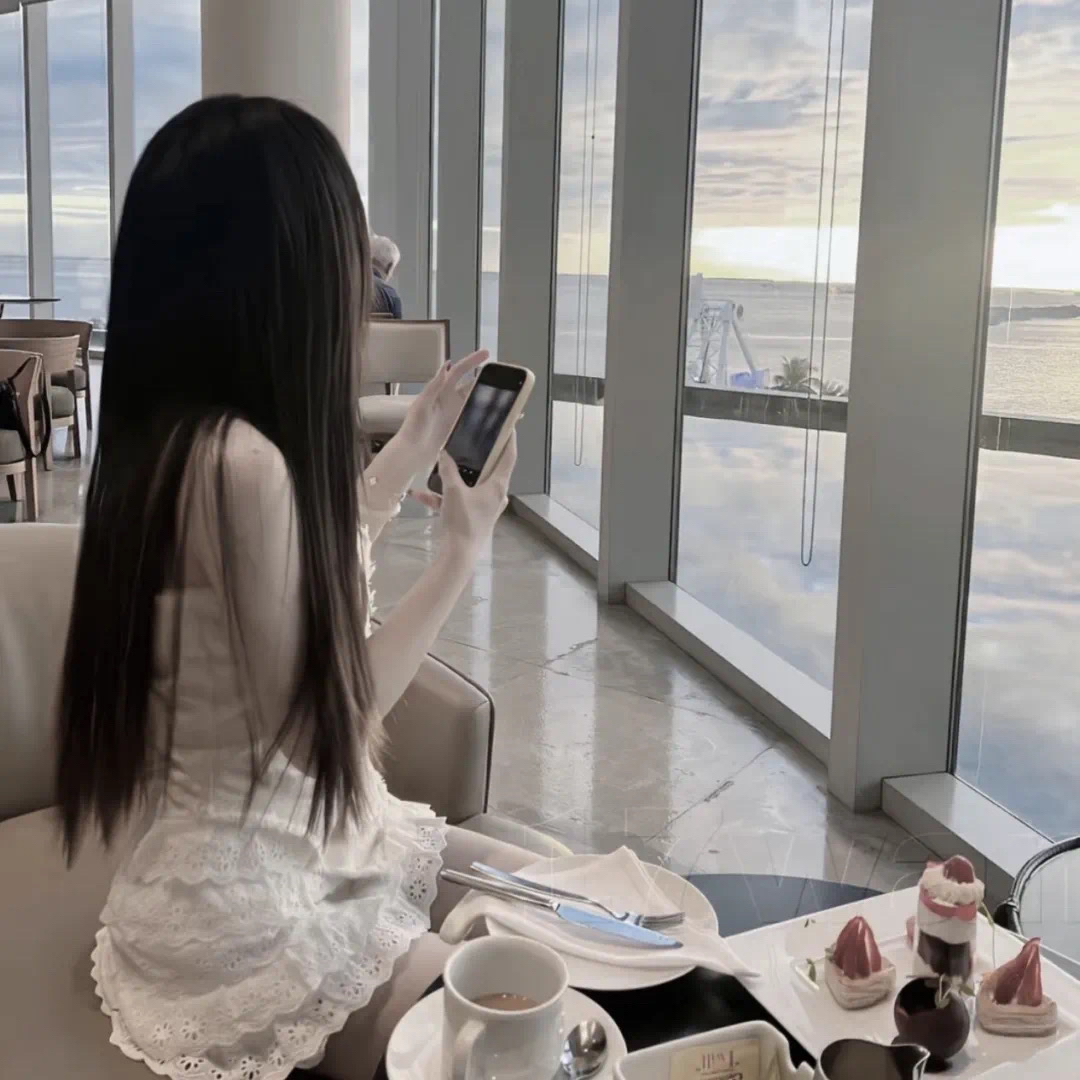 温柔不露脸女生头像