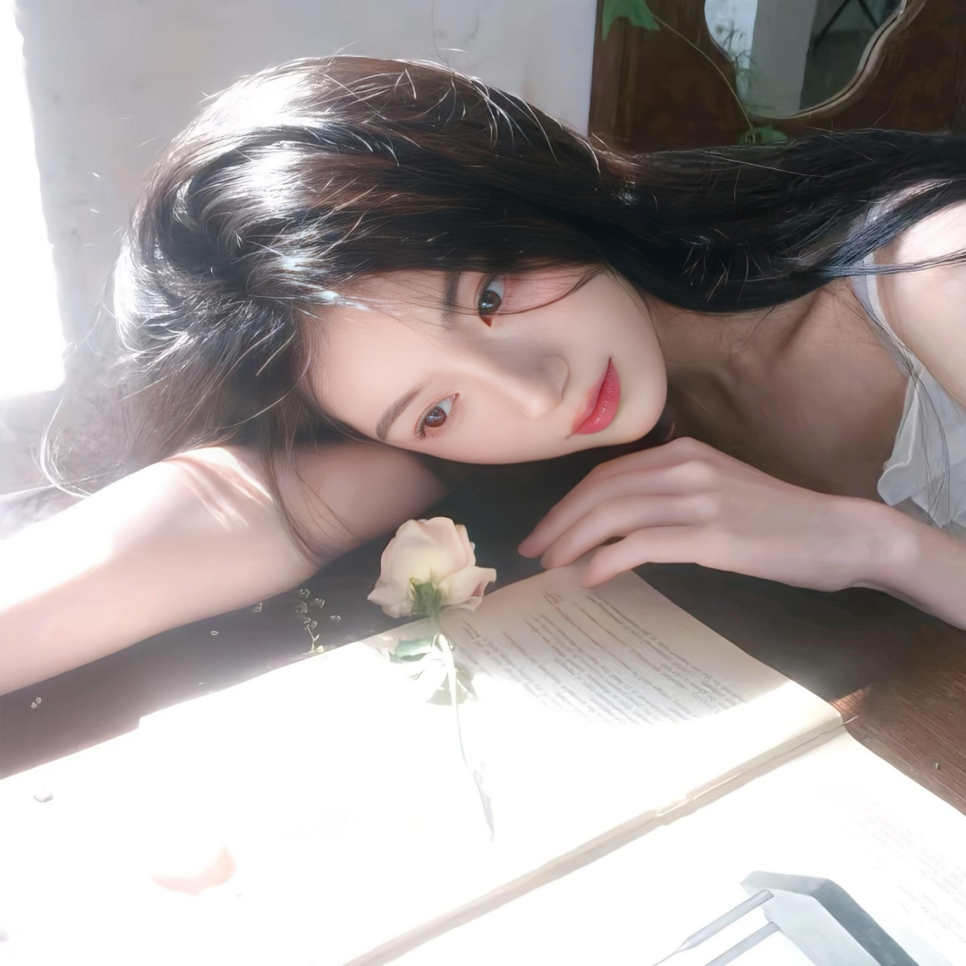 趴着温柔女生头像