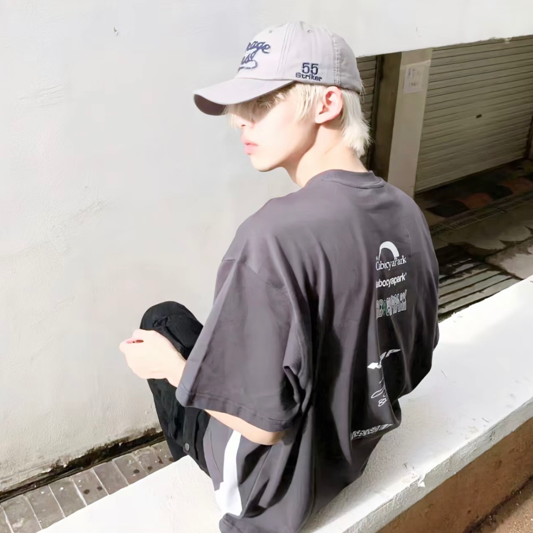 休闲帽个性侧脸男生头像