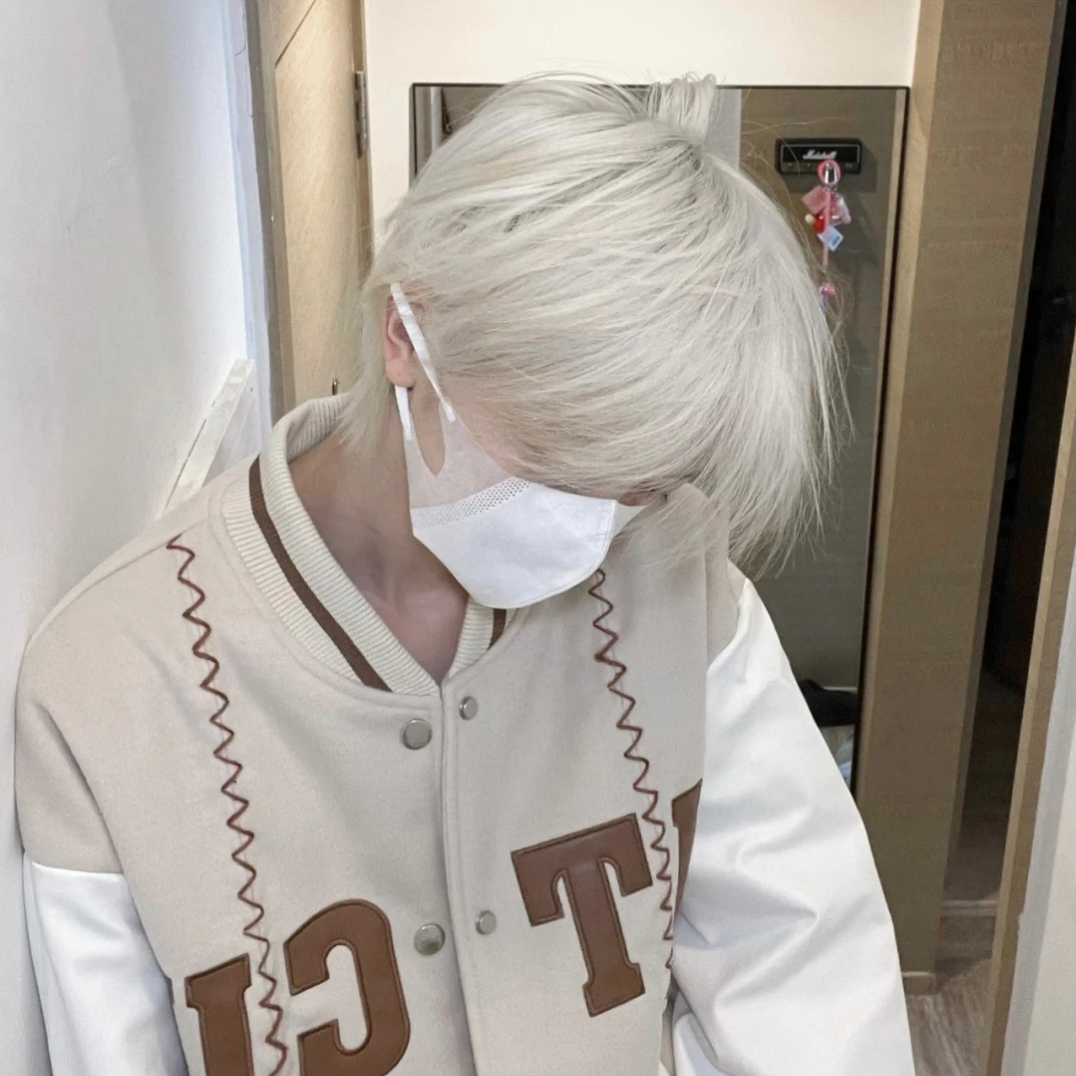 个性不露脸男生头像