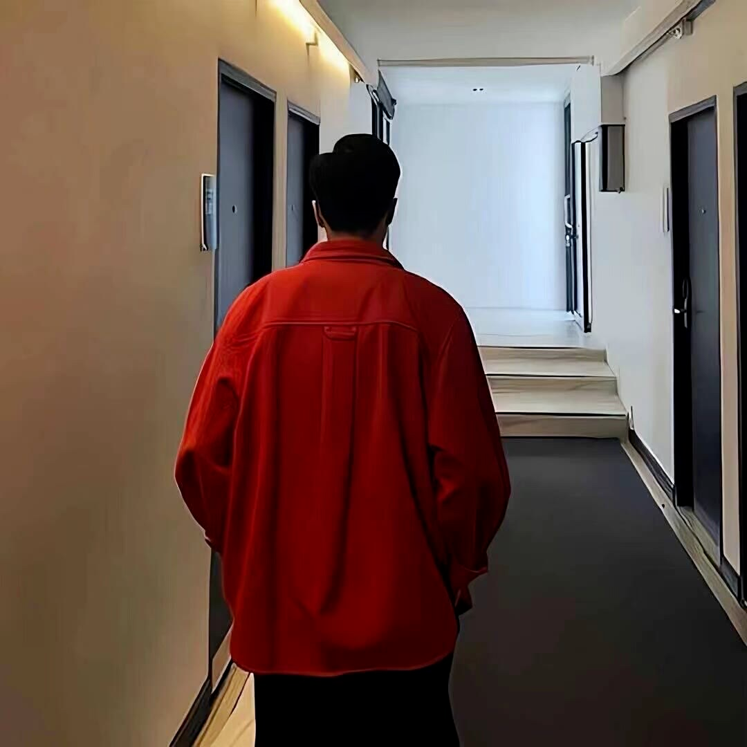 hongdanmaweixinsan红色系单人真人情侣头像