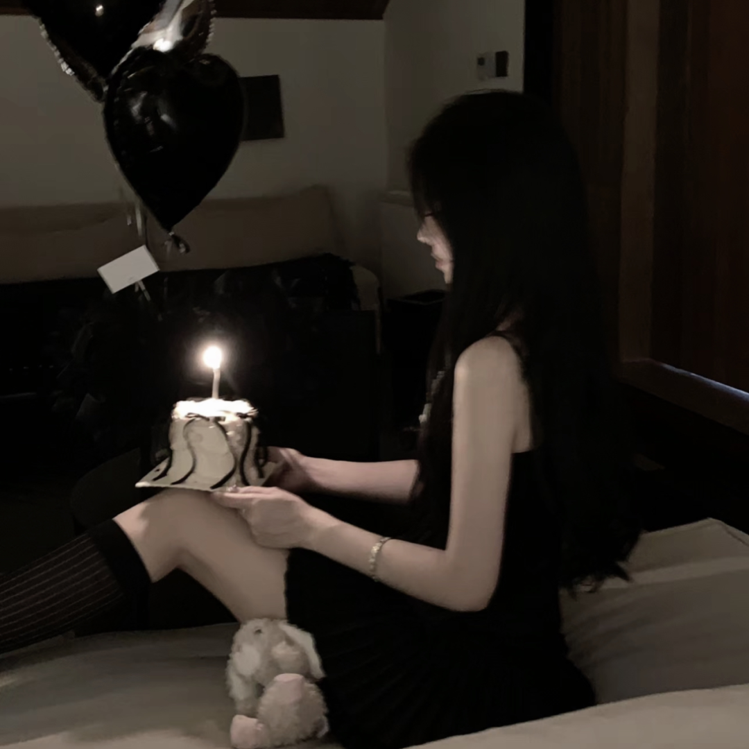 生日快乐气质侧脸女生头像