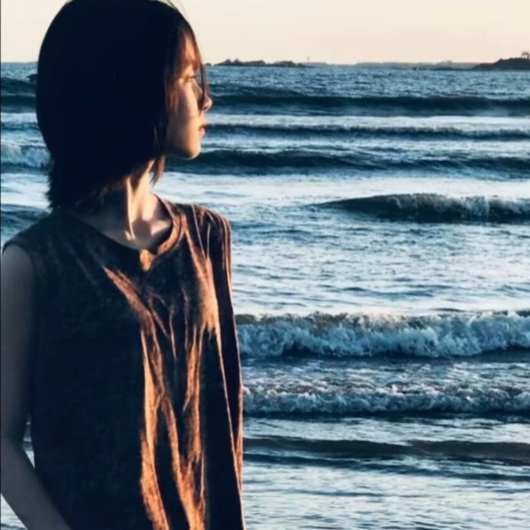 氛围感女生头像氛围感头像侧脸头像海边头像