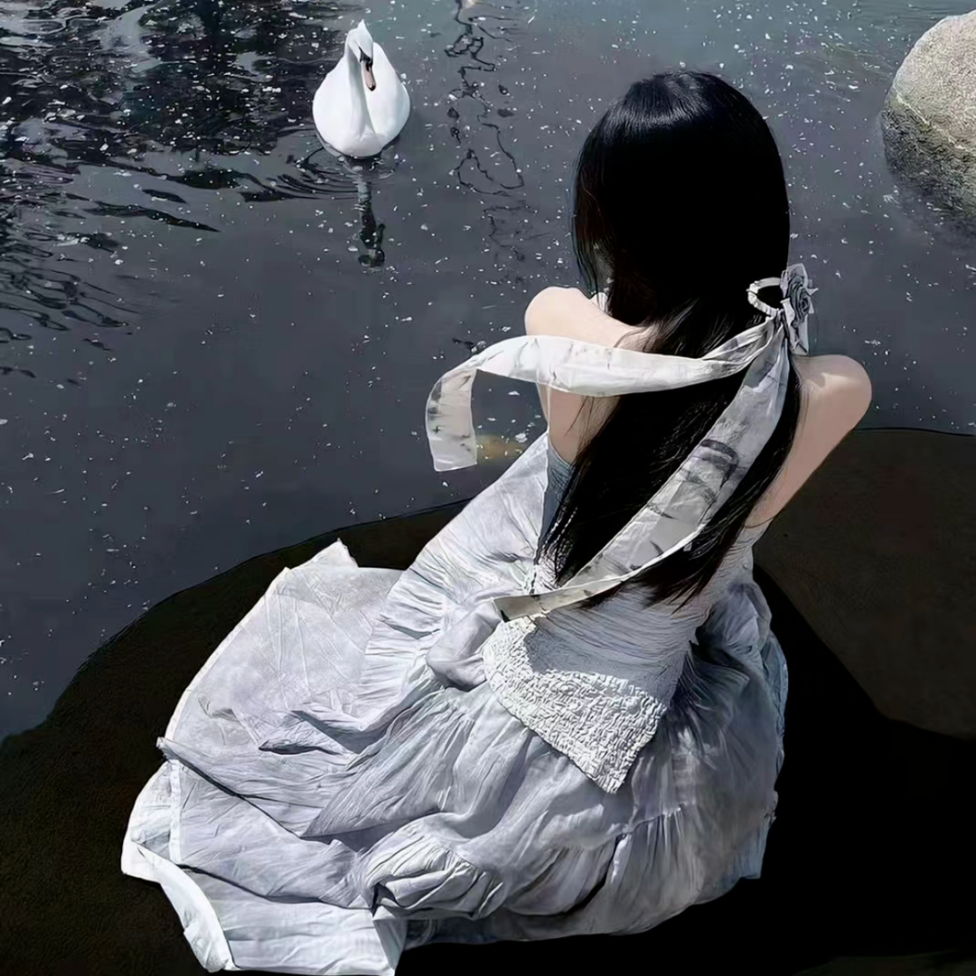 氛围感不露脸背影女生头像