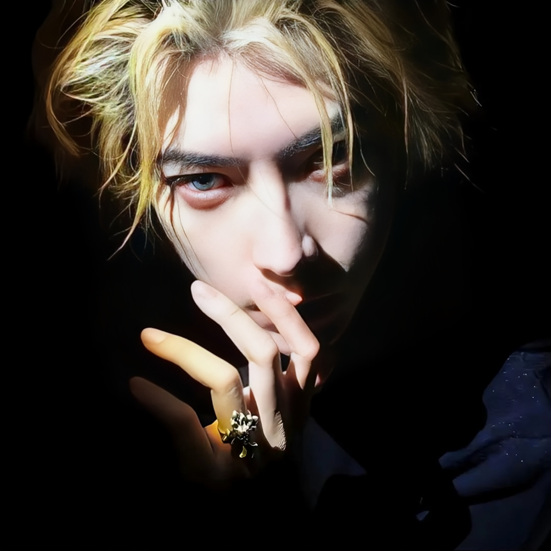 权威男生头像