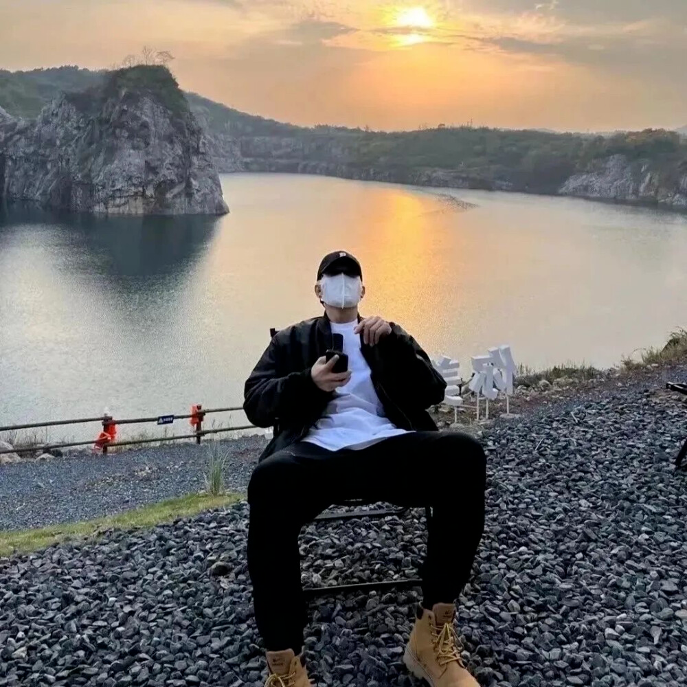 成熟不露脸男生头像