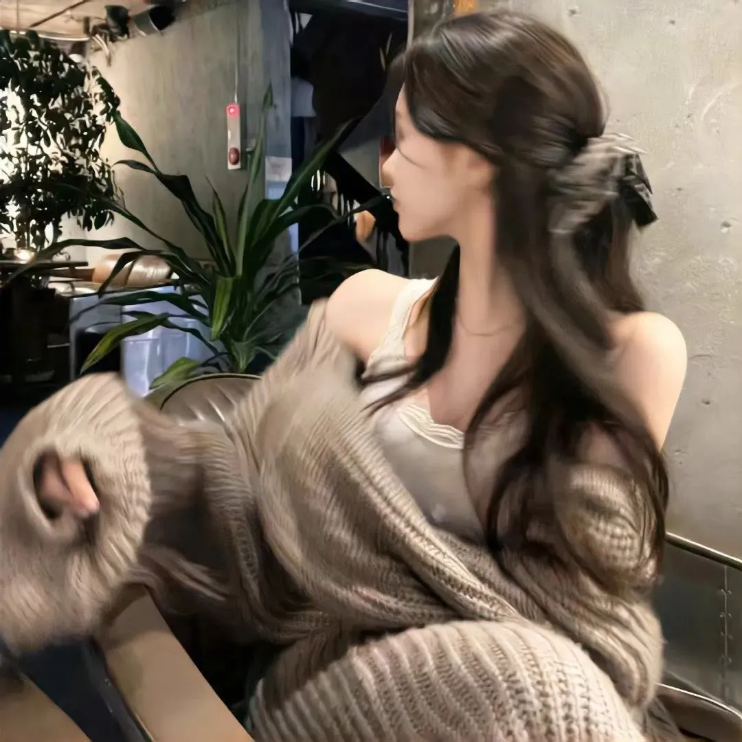温柔侧脸女生头像