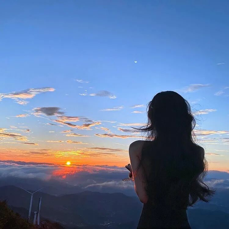 不露脸日落女生头像