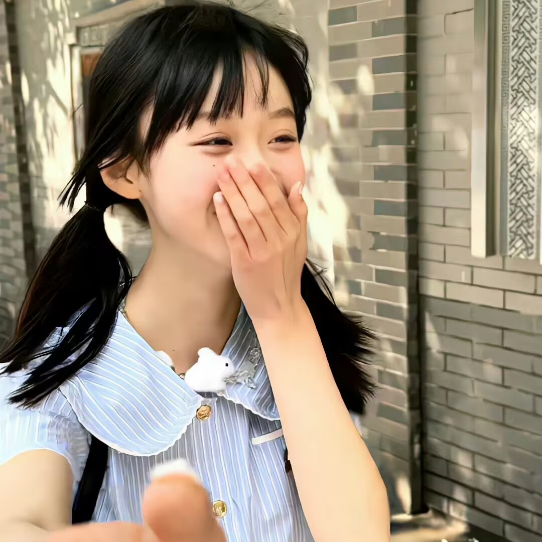 甜美爱笑女生头像