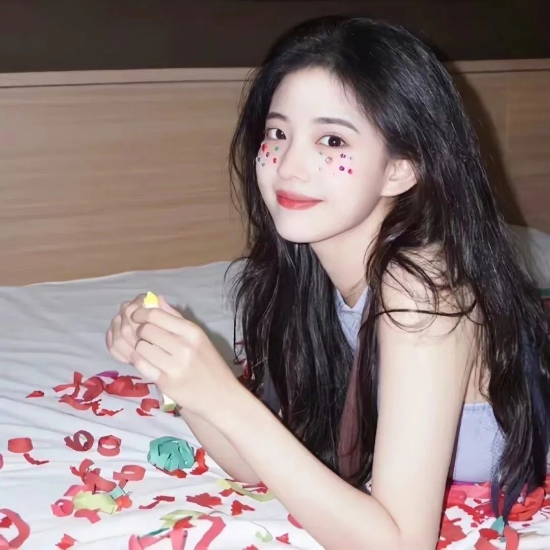 爱笑温柔女生头像