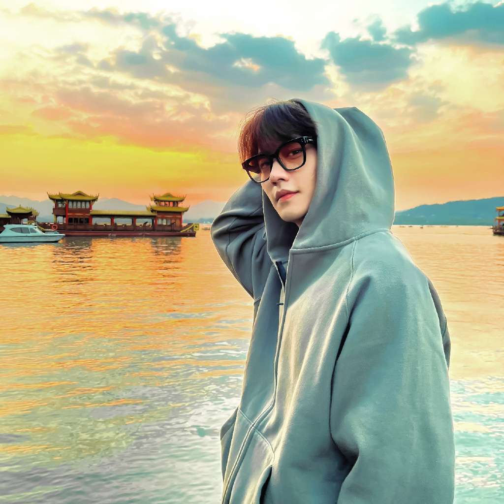 侧脸海边酷酷男生头像