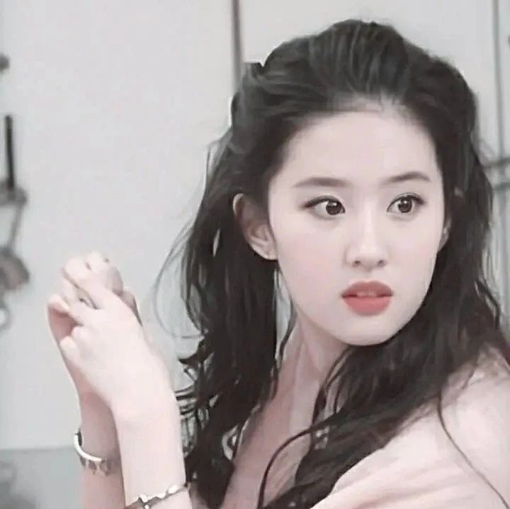 刘亦菲头像甜美女生头像