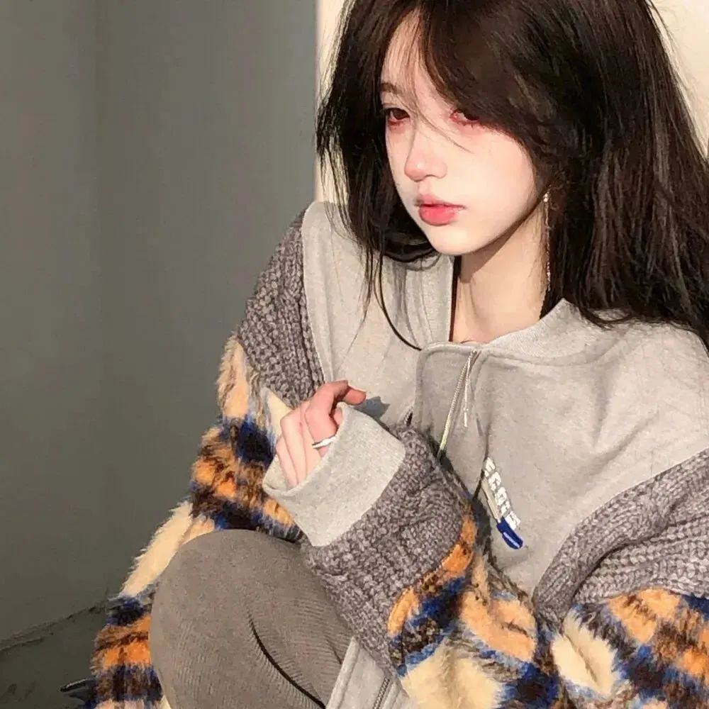 侧脸女生头像