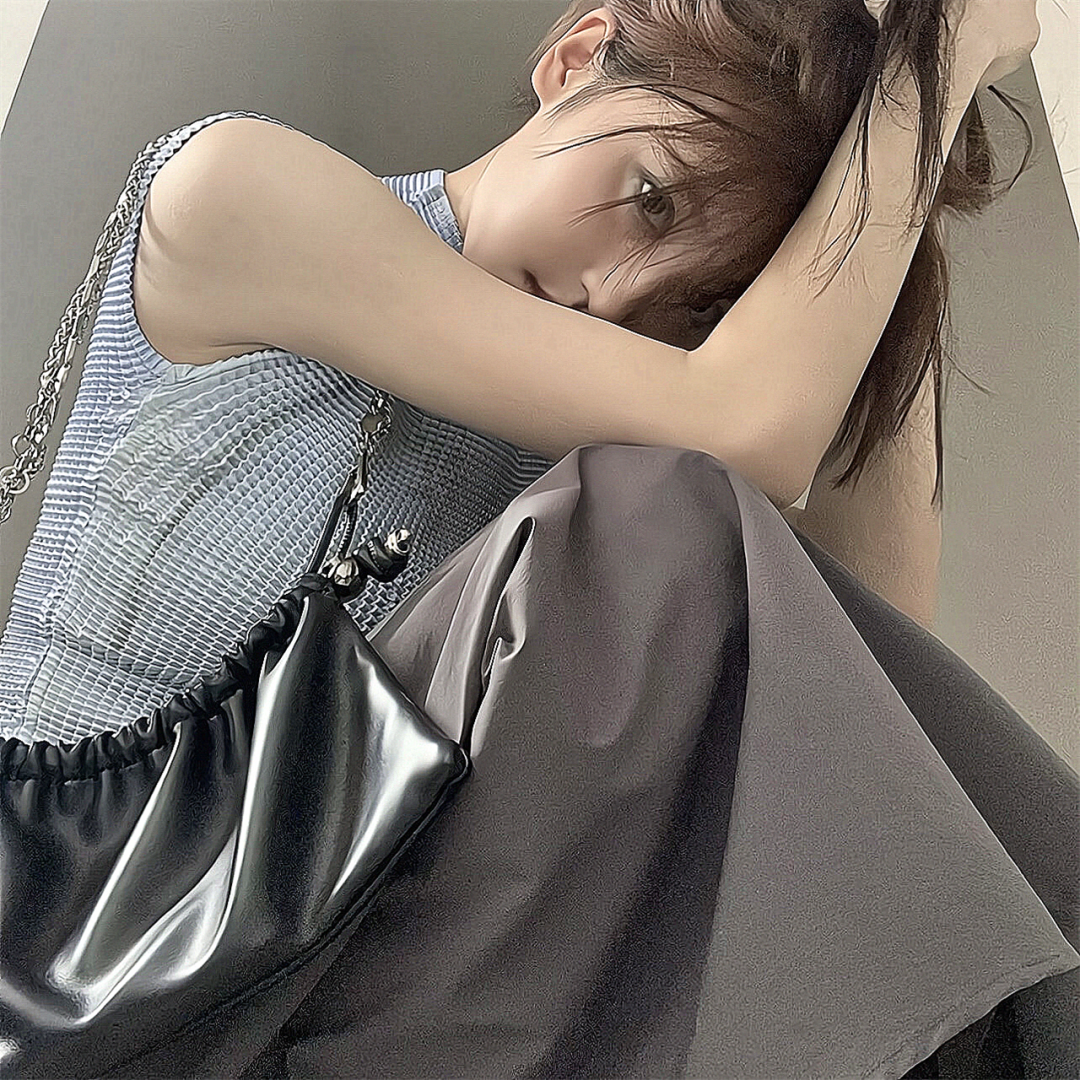 侧脸女生头像