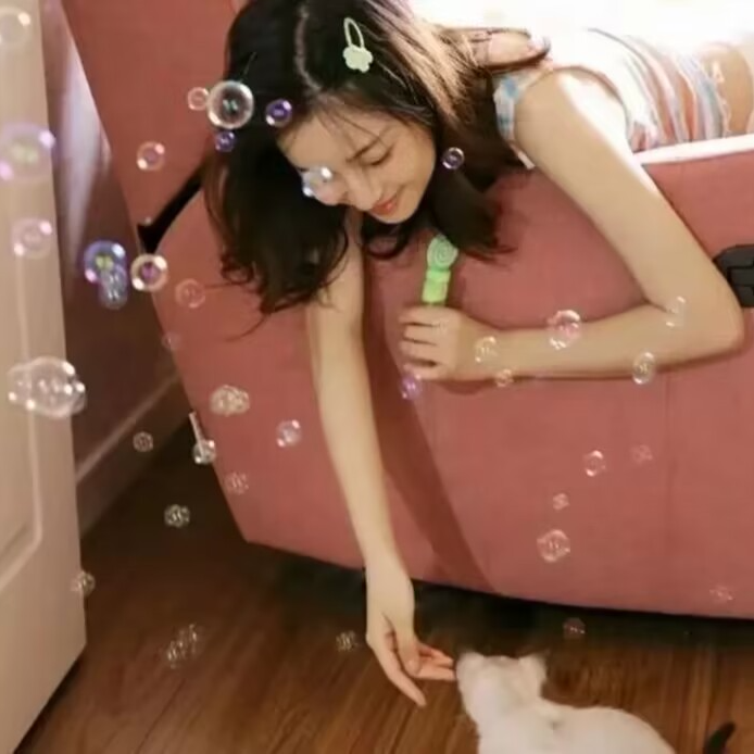 氛围感泡泡女生头像