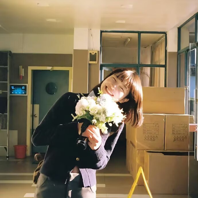 光感女生头像