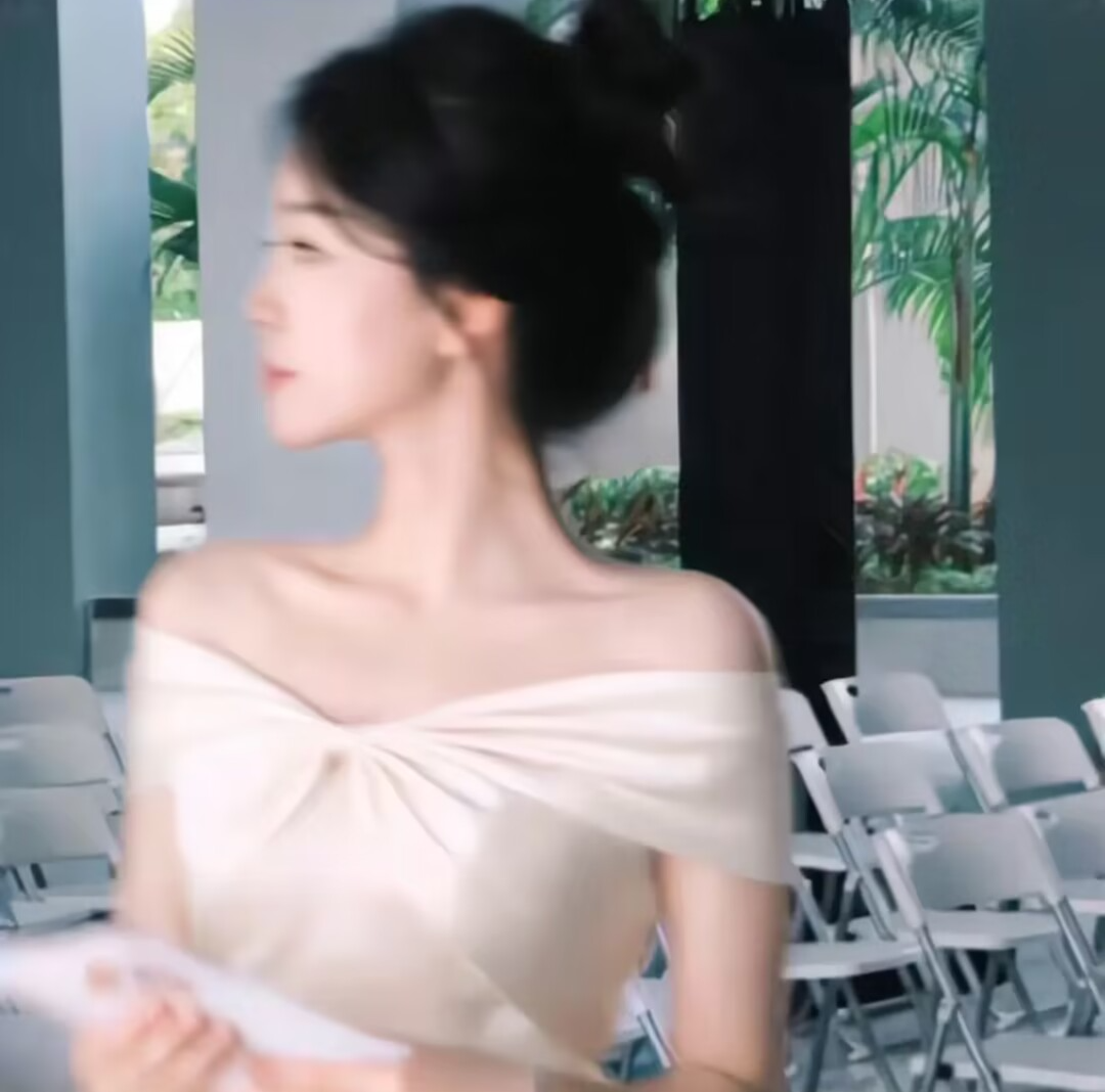侧脸女生头像