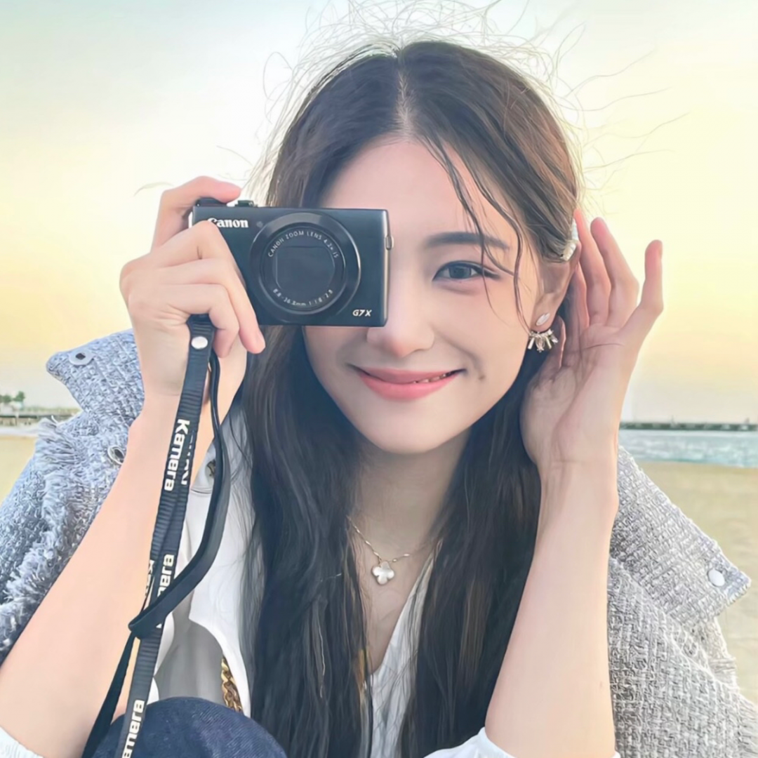 甜美爱笑女生头像