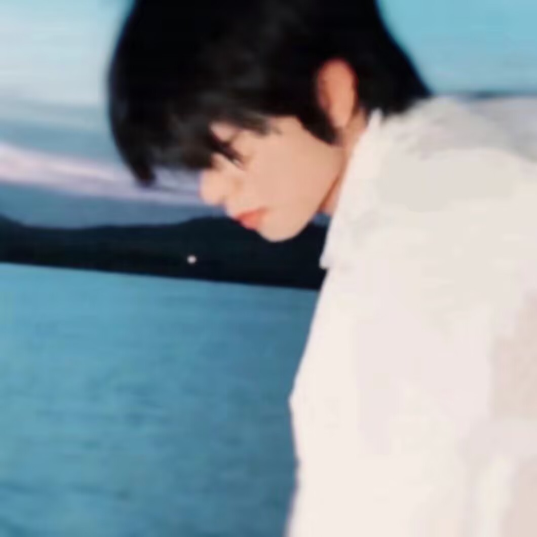 海边侧脸男生头像