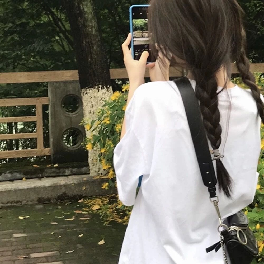 不露脸女生头像