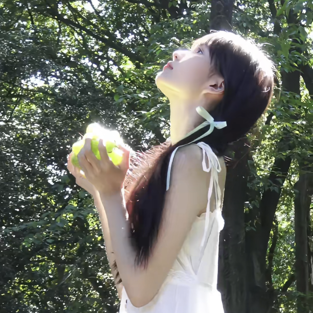 温柔侧脸女生头像