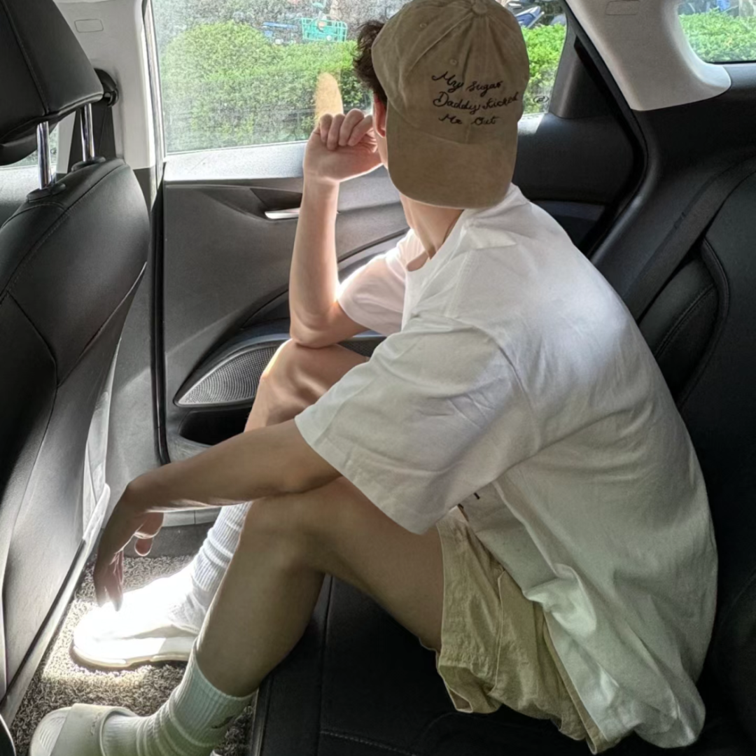 车内小众不露脸男生头像