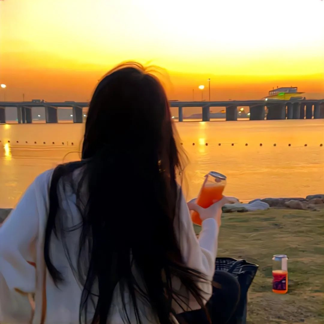 女生 女生头像 女头 氛围感 氛围感头像 氛围感女生头像 氛围感女头 不露脸 不露脸头像 日落 日落头像