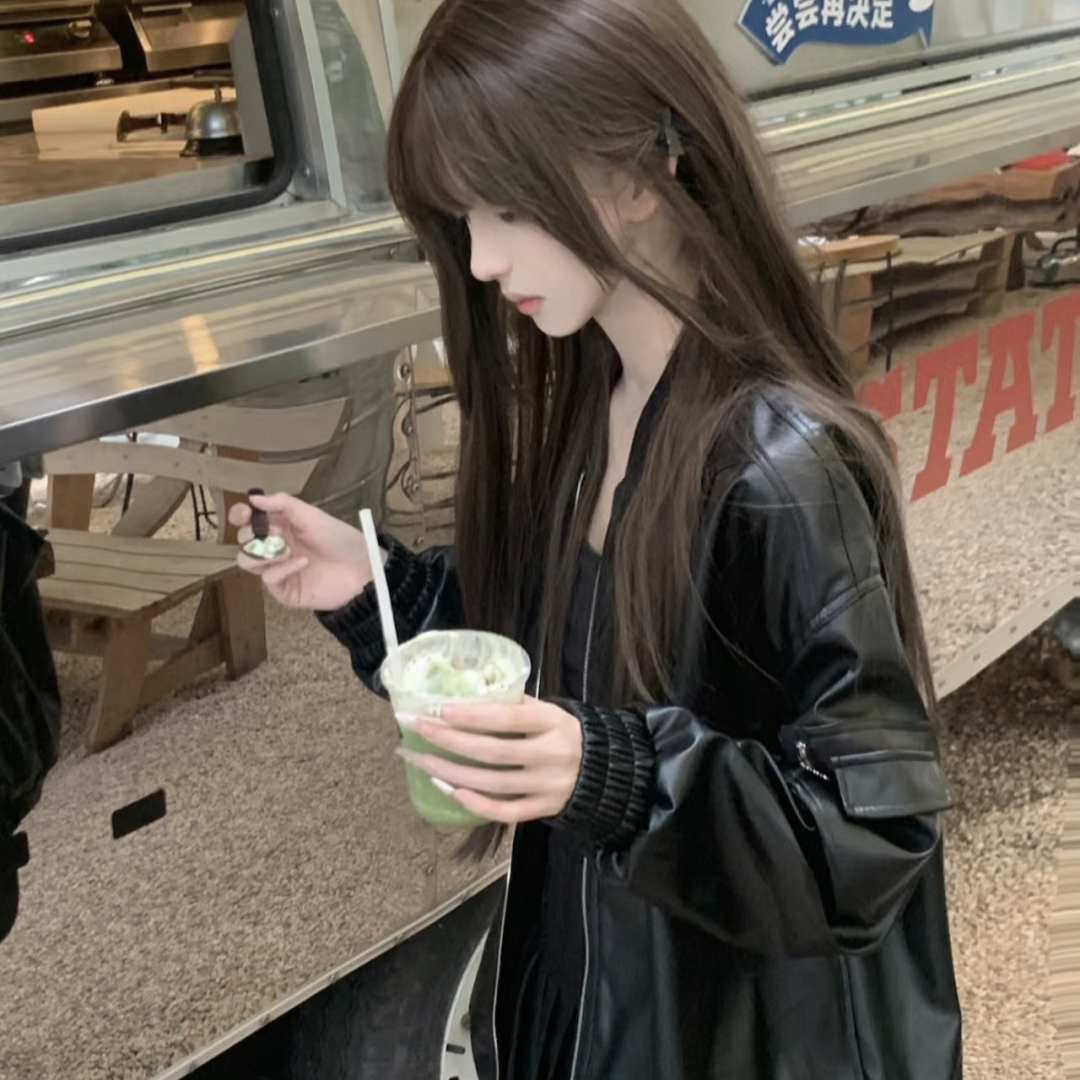 喝饮料小众侧脸女生头像