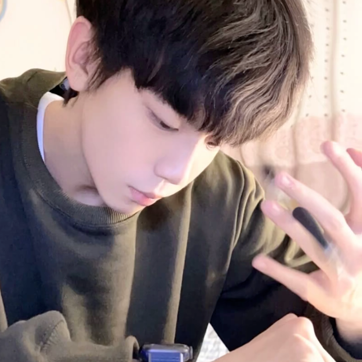 帅气男生头像