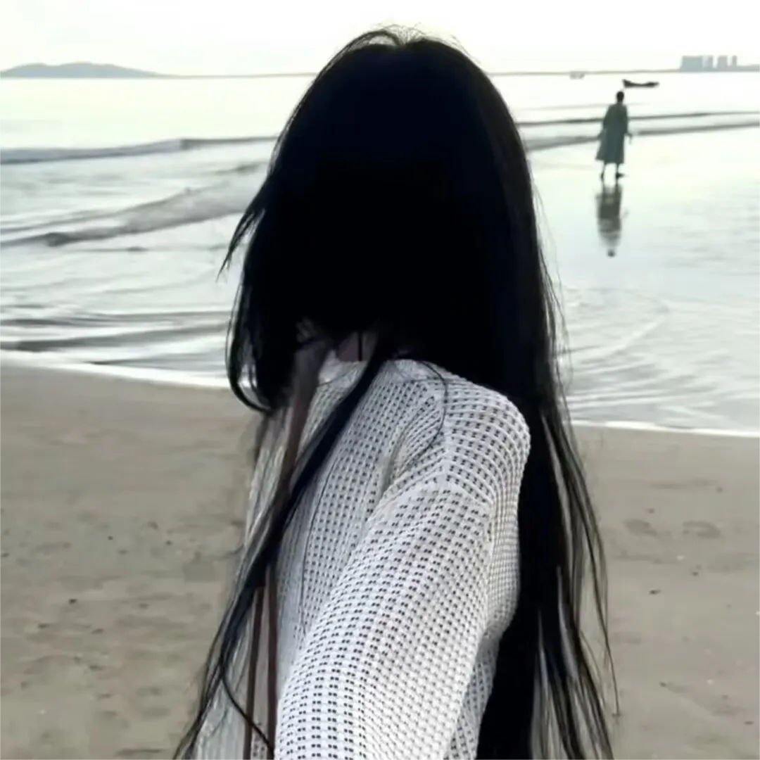 海边不露脸女生头像