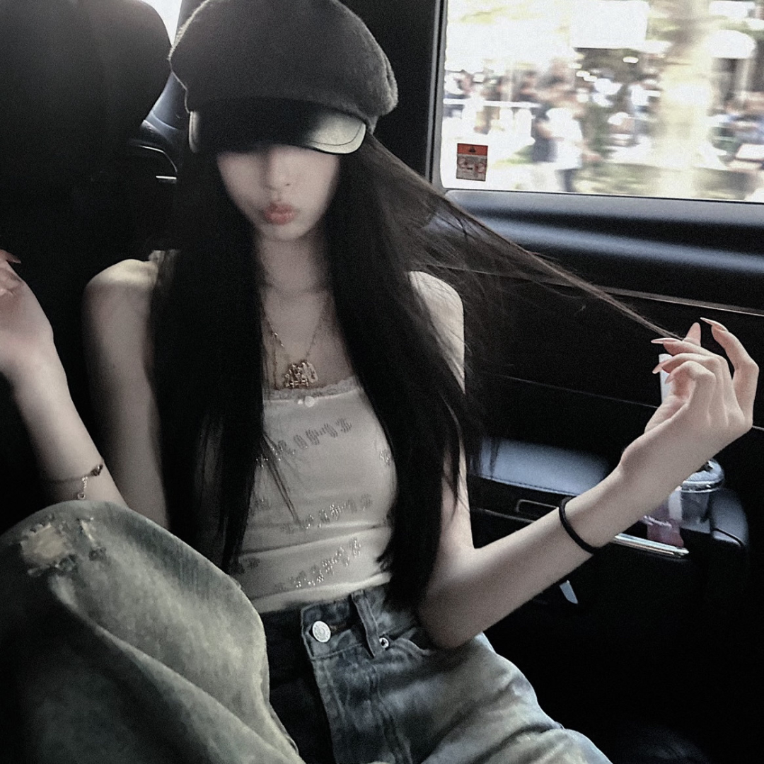 车内气质女生头像