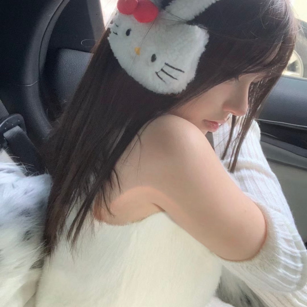 车内甜妹侧脸女生头像