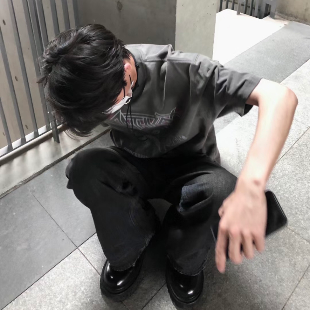 个性不露脸男生头像