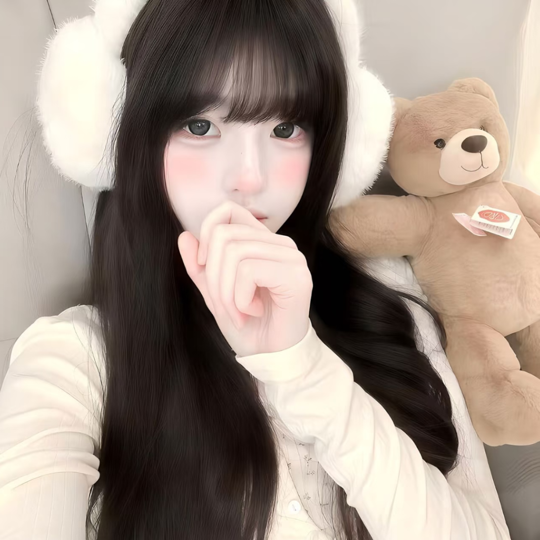 捂嘴甜妹女生头像