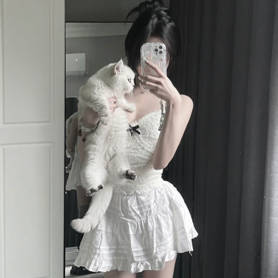 自拍手机温柔不露脸女生头像