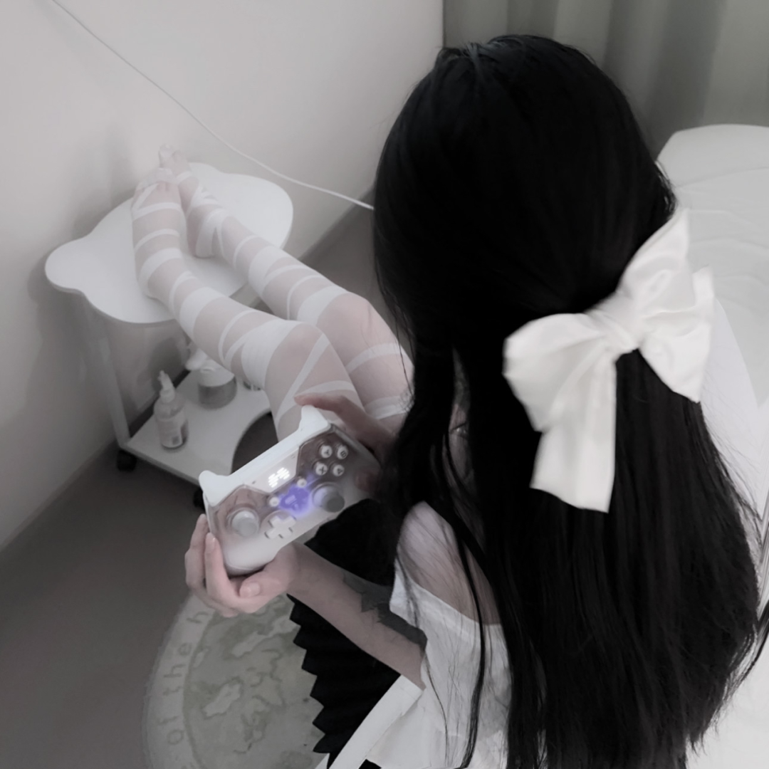 打游戏少萝不露脸女生头像