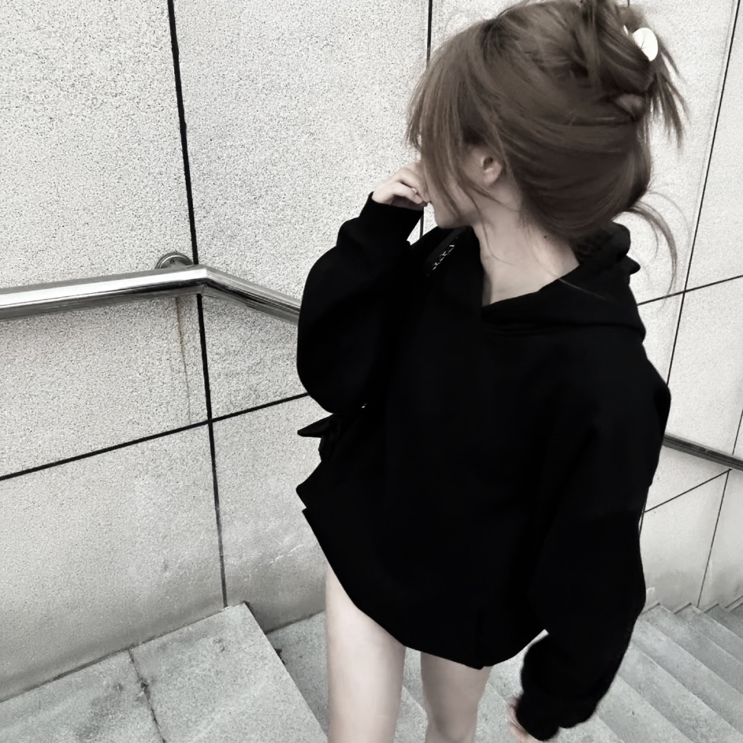 不露脸小众女生头像