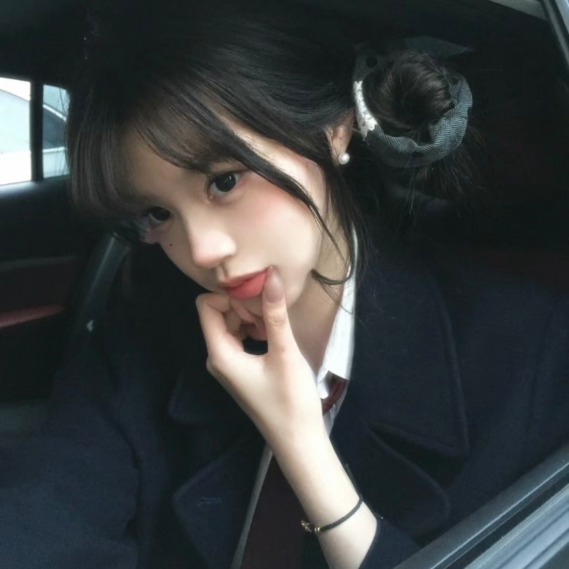 车内小众女生头像