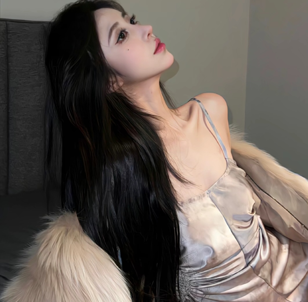 温柔侧脸女生头像