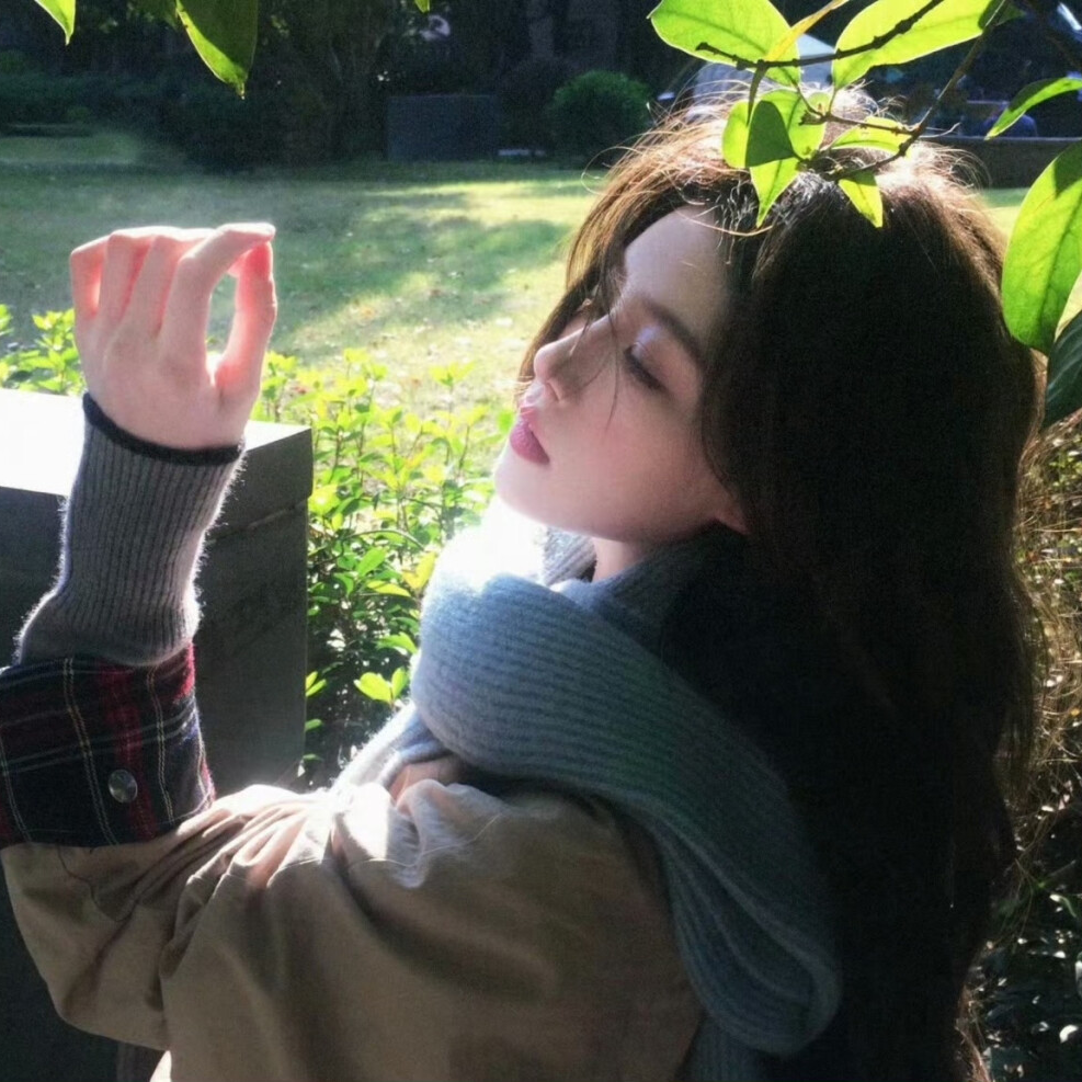 小清新侧脸女生头像