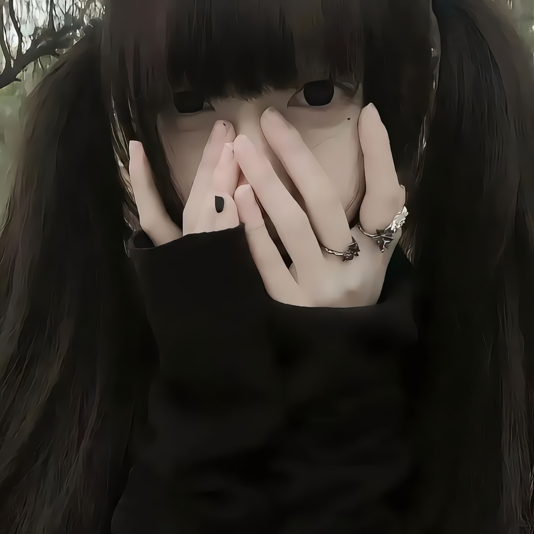 捂嘴少萝女生头像