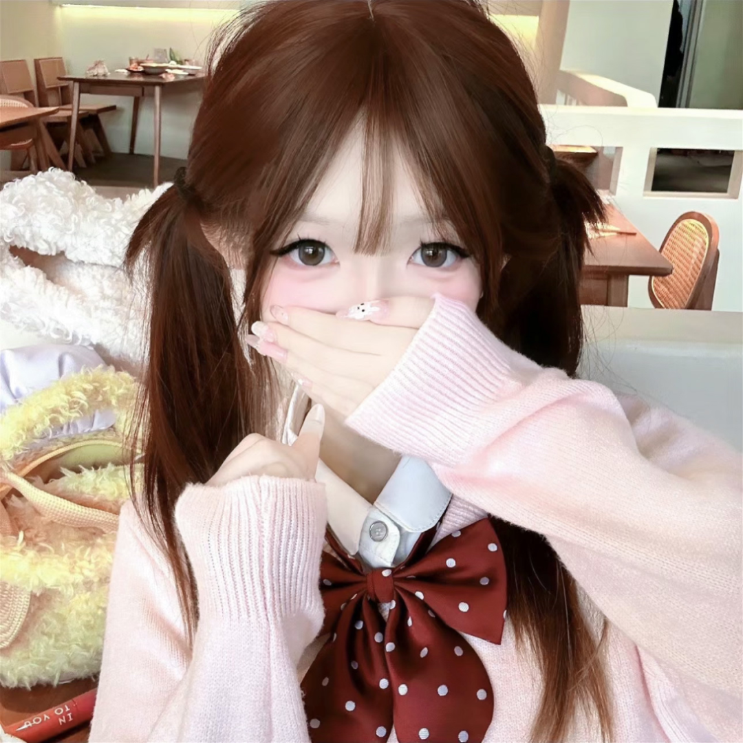 捂嘴少萝女生头像