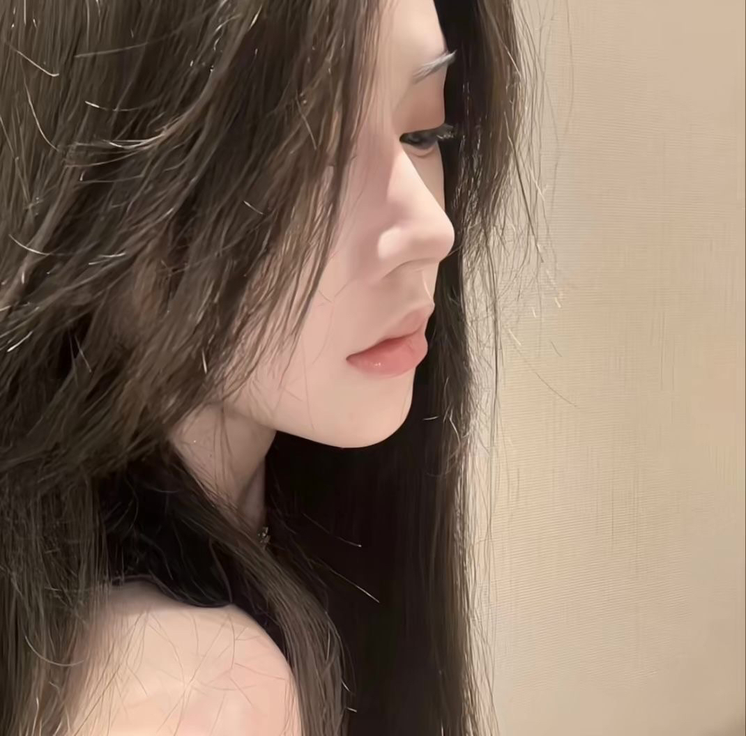 小众侧脸女生头像